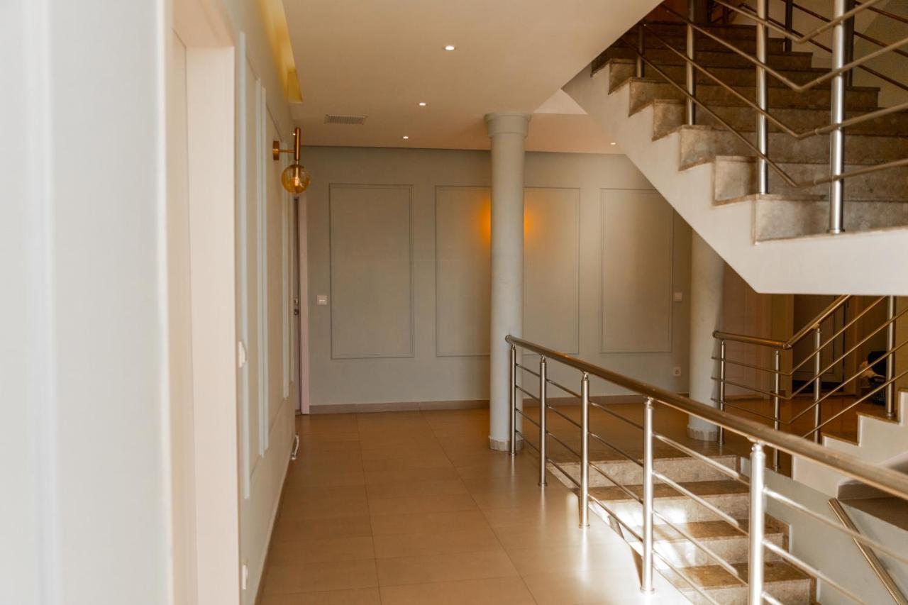 Hotel United Prishtine Bagian luar foto