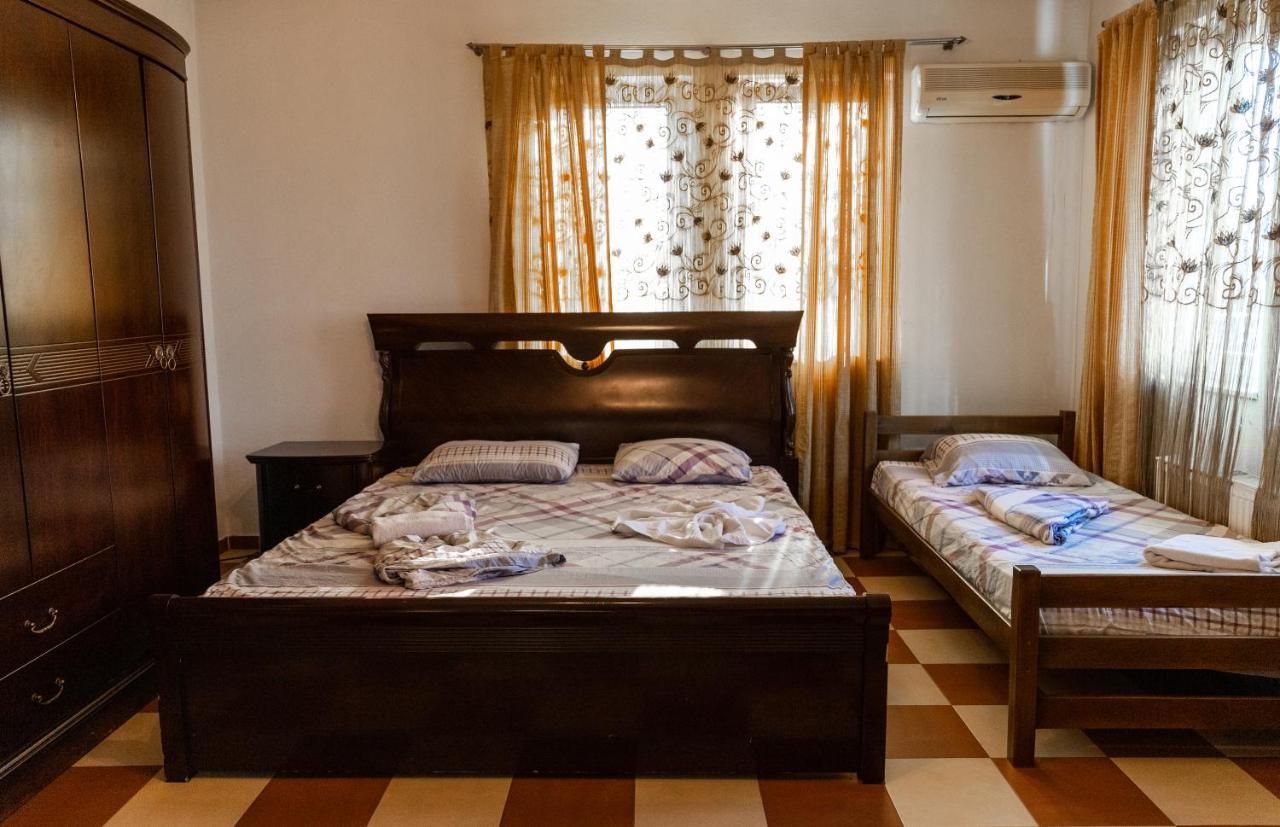 Hotel United Prishtine Bagian luar foto